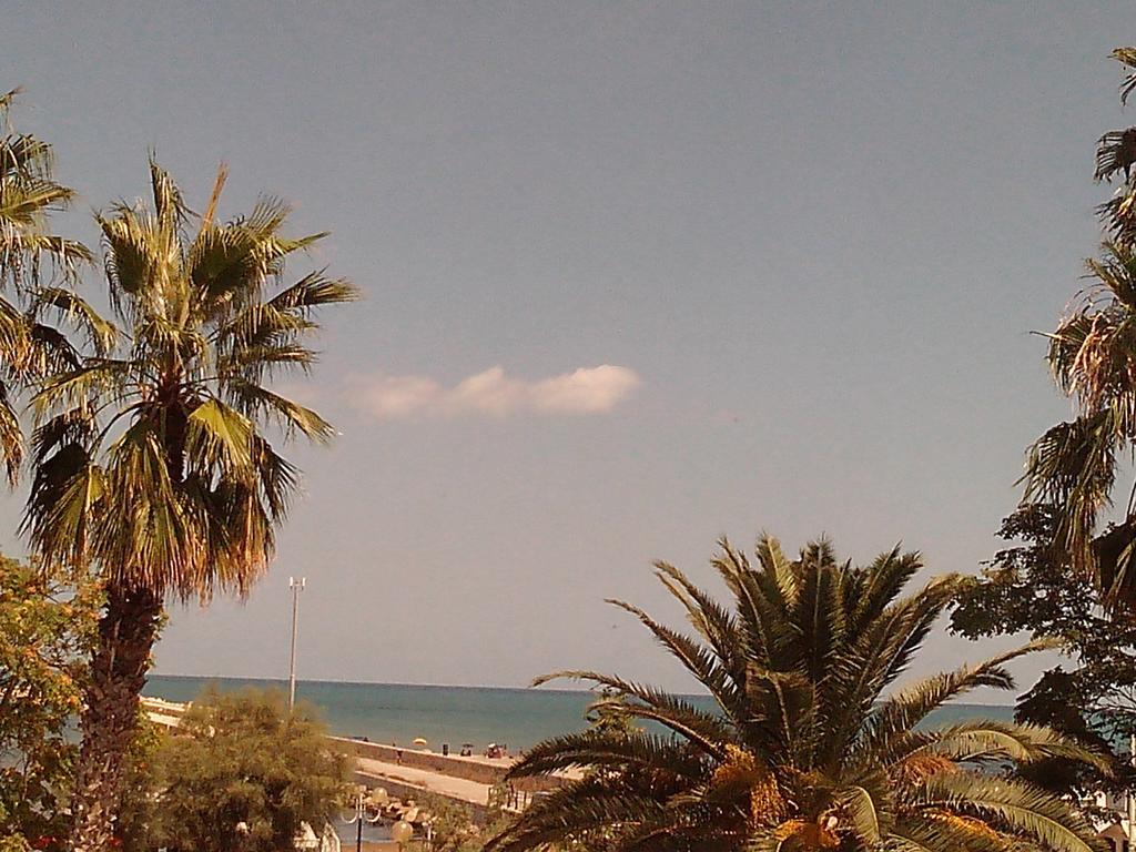 Itaca Hotel Barletta Exteriör bild