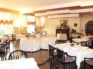 Itaca Hotel Barletta Exteriör bild
